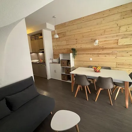 Apartamento Pied Des Pistes, Piscine, Jacuzzi Arâches