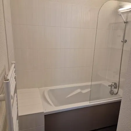 Apartment Pied Des Pistes, Piscine, Jacuzzi *